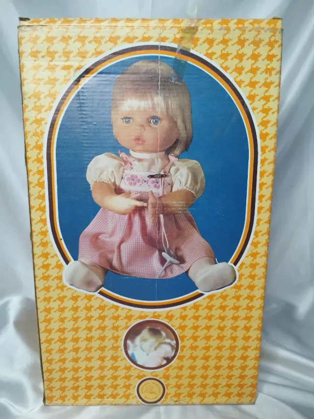 Antigua muñeca Baby Pon