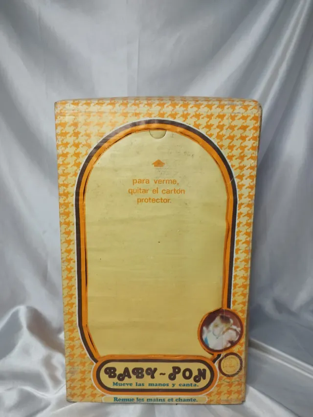 Antigua muñeca Baby Pon