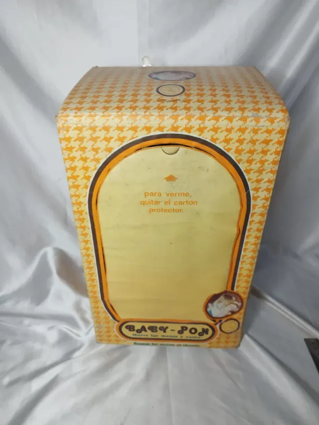 Antigua muñeca Baby Pon