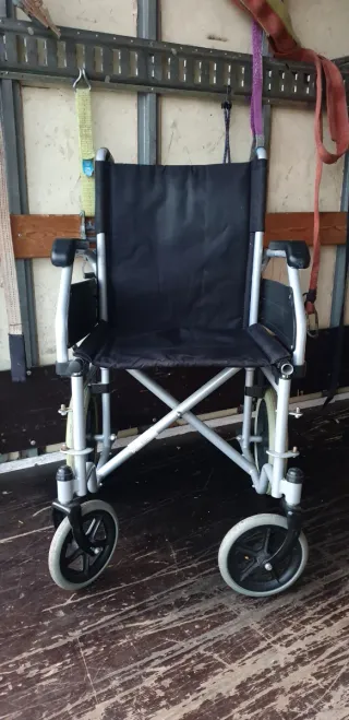 SILLA DE RUEDAS PLEGABLE