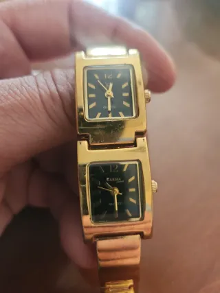 Orologio da polso Karma doppio quadrante oro