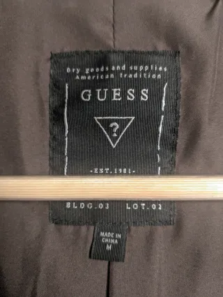 Abrigo Guess pelo estampado leopardo talla M