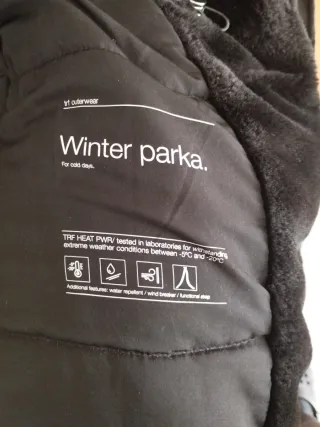 Chaqueta Zara Impermeable Invierno Negra