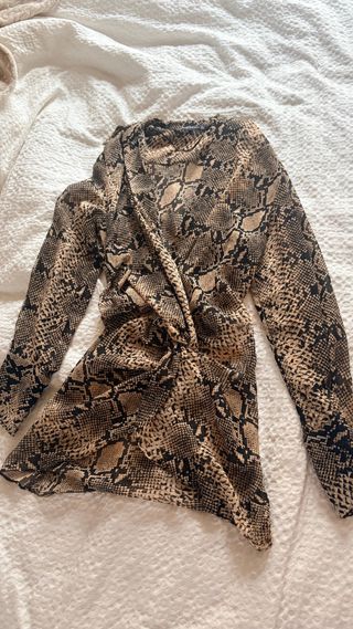 Camisa estampada serpiente manga larga