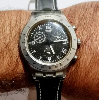 Reloj Swatch Irony Diaphane Negro