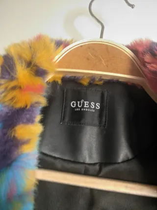 Abrigo Guess pelo estampado floral