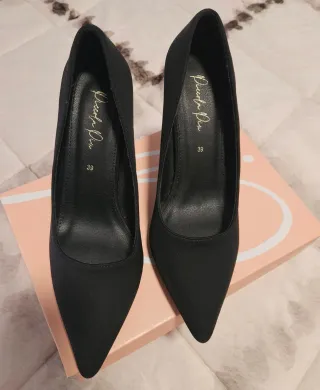 Zapatos de tacón Piccola Piu negros talla 39