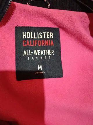 Chaqueta Hollister Negra con Capucha