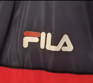 Chaqueta Fila azul y roja con capucha