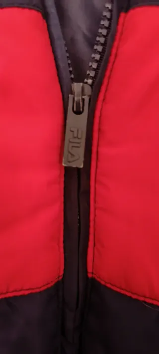 Chaqueta Fila azul y roja con capucha