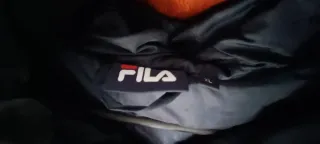 Chaqueta Fila azul y roja con capucha