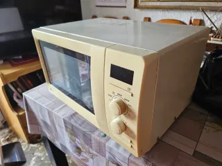 Microondas LG 800W Grill 1200W 23L