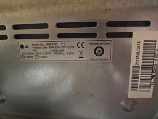 Microondas LG 800W Grill 1200W 23L