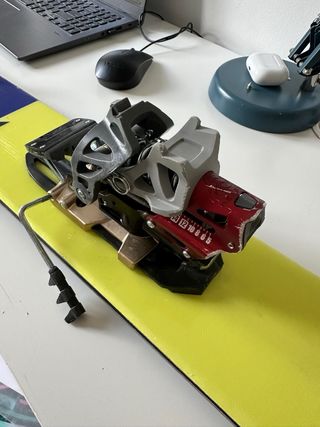 Fijaciones Dynafit Beast Travesía