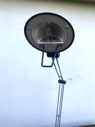 Lampada da tavolo nera