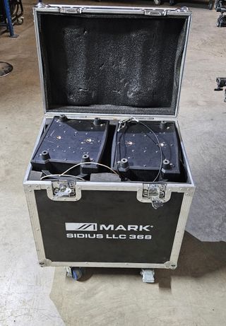 Pareja Cabezas Moviles Mark Sidius LLC 368