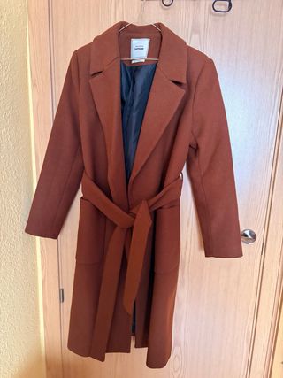 Gabardina larga marrón Talla S/36