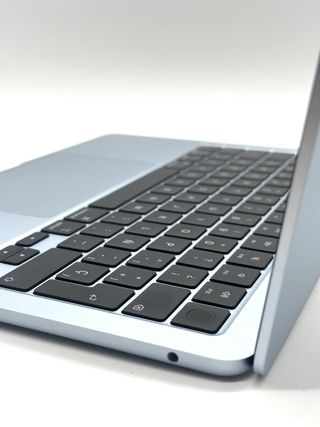 MACKBOOK AIR 13" M4 256GB 16 RAM 100% BAT CON CAJA COMPLETA