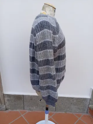 Cardigan a righe grigio e bianco