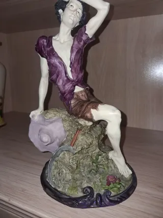 Figura decorativa agricultor con hoz