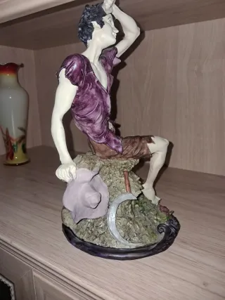 Figura decorativa agricultor con hoz