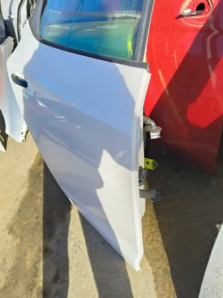 Puerta Trasera Derecha Seat Ibiza IV 1.4 TDI 6J
