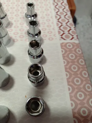 Juego 15 llaves de tubo 8-22