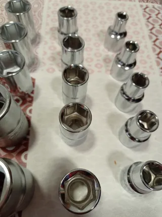 Juego 15 llaves de tubo 8-22