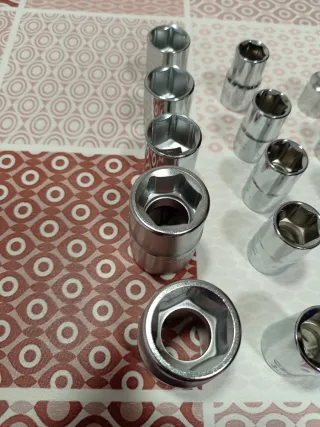 Juego 15 llaves de tubo 8-22