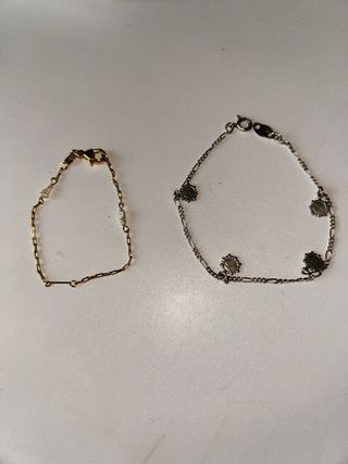 2 Pulseras Bebé/Niño  una chapado Oro y otra Plata