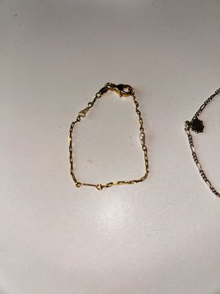 2 Pulseras Bebé/Niño  una chapado Oro y otra Plata