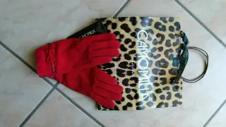 Guanti CAMOMILLA lana rossi NUOVI