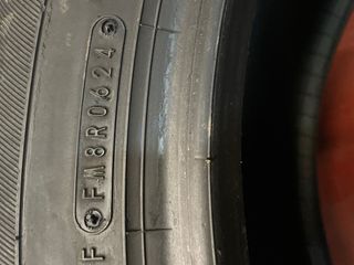 Neumático 215/65/17. 99v