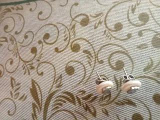 Pendientes Tous Beige y Plateados