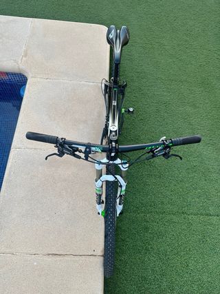 Bicicleta de Montaña Cube