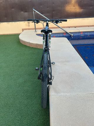 Bicicleta de Montaña Cube