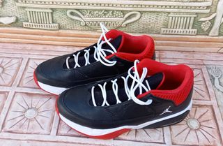 Nike Jordan Aura Max 3 Negro/Rojo