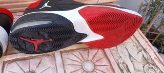 Nike Jordan Aura Max 3 Negro/Rojo