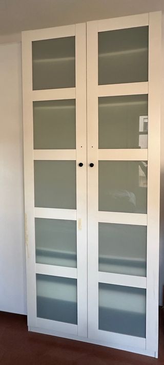 Armario blanco puertas cristal