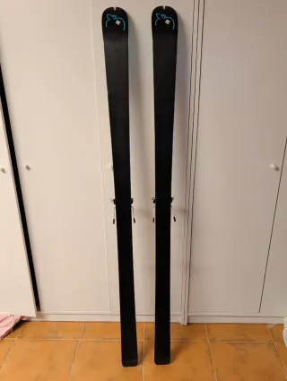 Esquís travesía competición Movement Apple 152