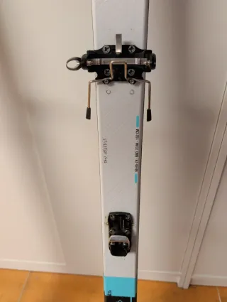 Esquís travesía competición Movement Apple 152