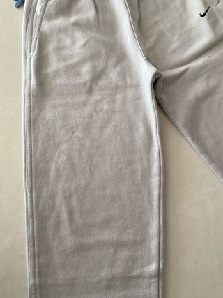 Pantalón chándal Nike beige niño