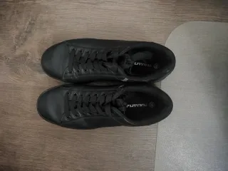 Deportivas negras Tijuana Talla 38