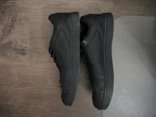 Deportivas negras Tijuana Talla 38