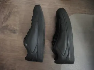 Deportivas negras Tijuana Talla 38