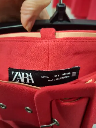 Traje Zara frambuesa chaqueta y pantalón