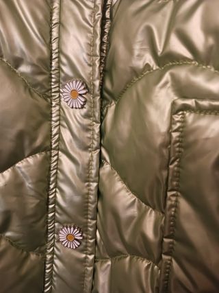 Parka acolchado de Attrait París muy nuevo