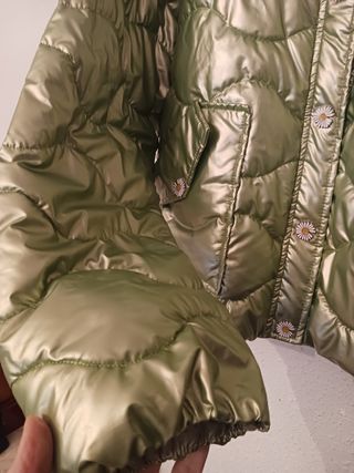 Parka acolchado de Attrait París muy nuevo
