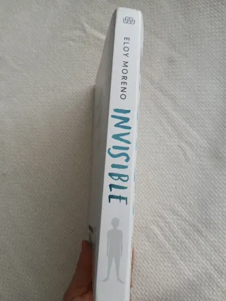 Invisible / Invisible (Spanish Edition)