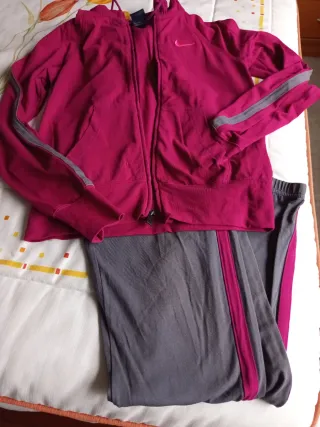 Conjunto deportivo Nike mujer